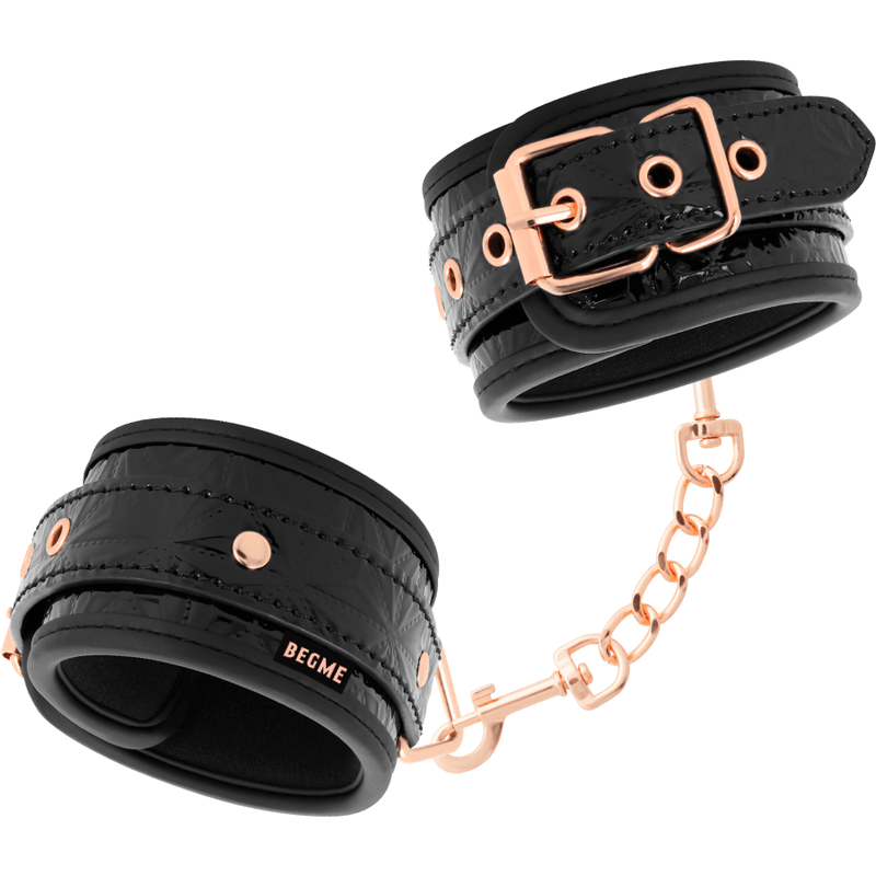 BEGME - BLACK EDITION PREMIUM HANDCUFFS WITH NEOPRENE LINING - Kink&Play