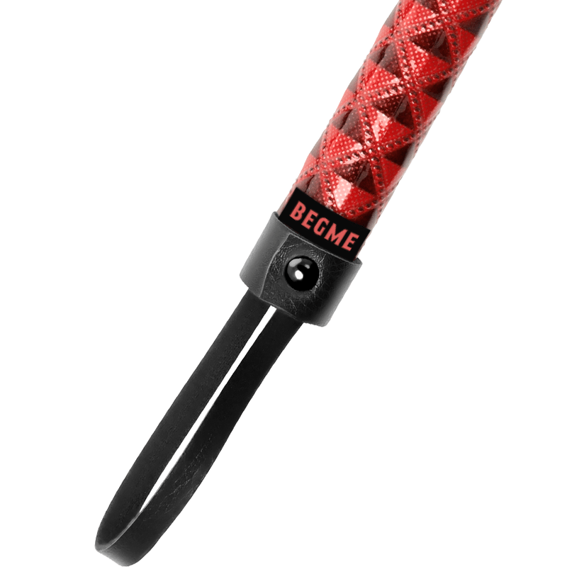 BEGME - RED EDITION VEGAN LEATHER FLOGGER - Kink&Play