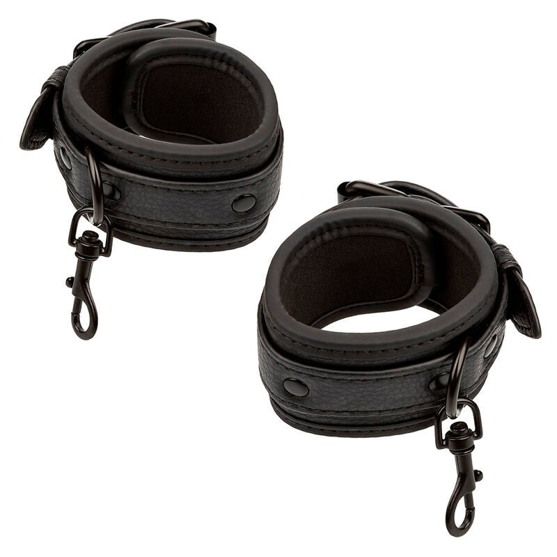 CALEXOTICS - NOCTURNAL HOG TIE CONNECTOR CUERO AJUSTABLE BLACK - Kink&Play