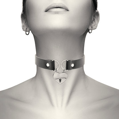 COQUETTE CHIC DESIRE - VEGAN LEATHER NECKLACE WITH HEART ACCESSORY WITH KEY - Kink&Play