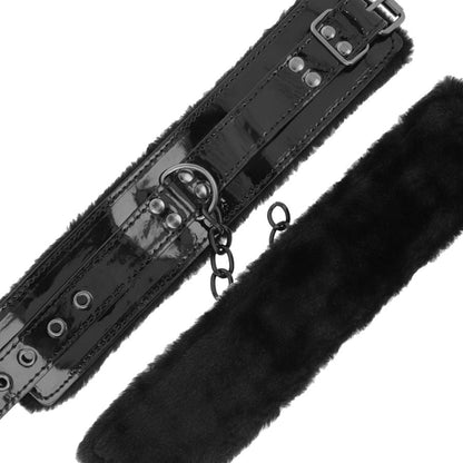 DARKNESS - BLACK ADJUSTABLE LEATHER HANDCUFFS WITH PADLOCK - Kink&Play