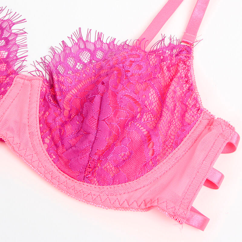 SUBBLIME - 955359 BH-SET MED SPETS OCH STRUMPEBANDSHÅLLARE ROSA OCH LILA S/M