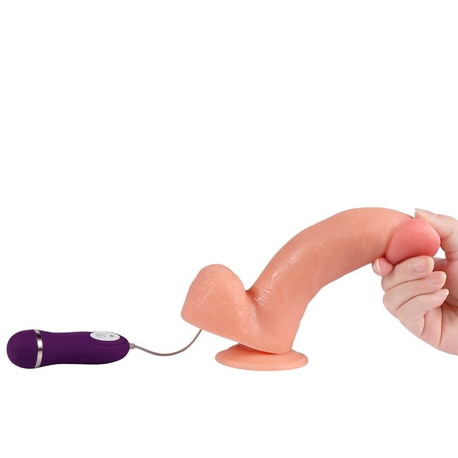 SHEQU - FJÄRRSTYRD VIBRERANDE DILDO 20 CM