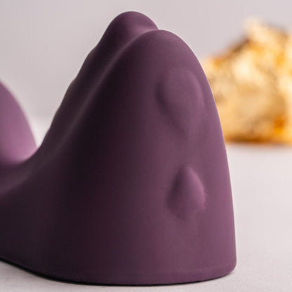 ROCKS-OFF - RUBY GLOW LILA SITT-PÅ-VIBRATOR