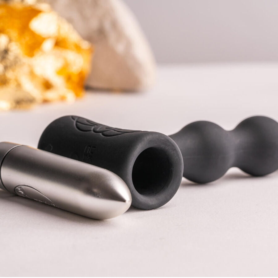 ROCKS-OFF - PETITE SENSATIONS PEARLS ANALPLUGG VIBRATOR SVART