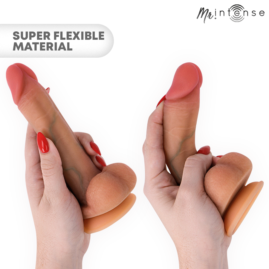 MR INTENSE – GARYS ULTRAREALISTISKA SILIKONPENIS MED TESTIKLAR 17,8 CM – Ø – 4,2 CM