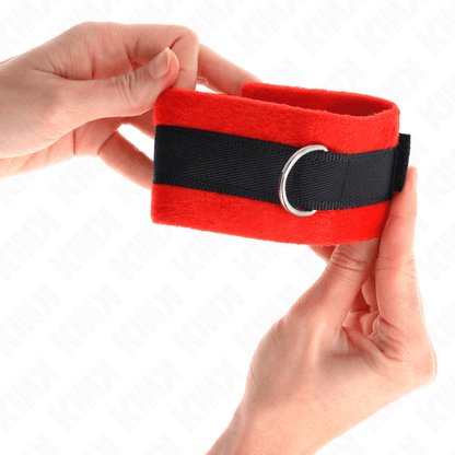 KINK - BEGINNER FUR HAND CUFFS BLACK - RED 30 X 7 CM - Kink&Play