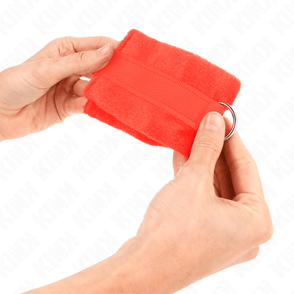 KINK - BEGINNER FUR HAND CUFFS RED 30 X 7 CM - Kink&Play