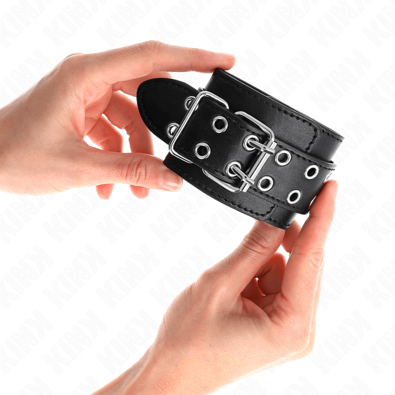 KINK - DOUBLE BUCKLE WRIST RESTRAINTS BLACK ADJUSTABLE 19 - 26 CM - Kink&Play