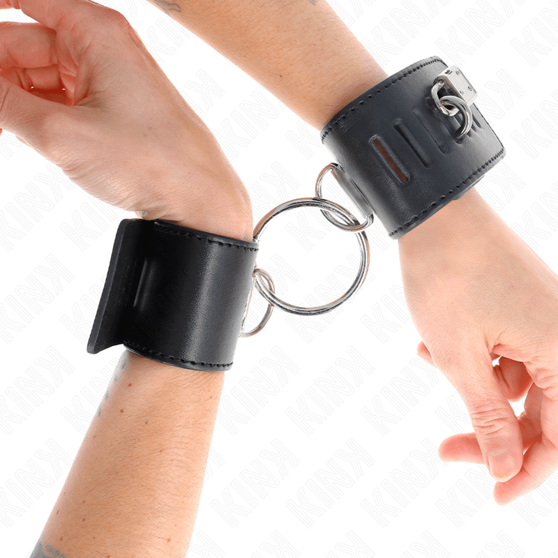 KINK - FIXED WRIST RESTRAINTS WITH RING AND PADLOCK CLOSURE BLACK ADJUSTABLE 16 - 23 CM X 5.5 CM - Kink&Play
