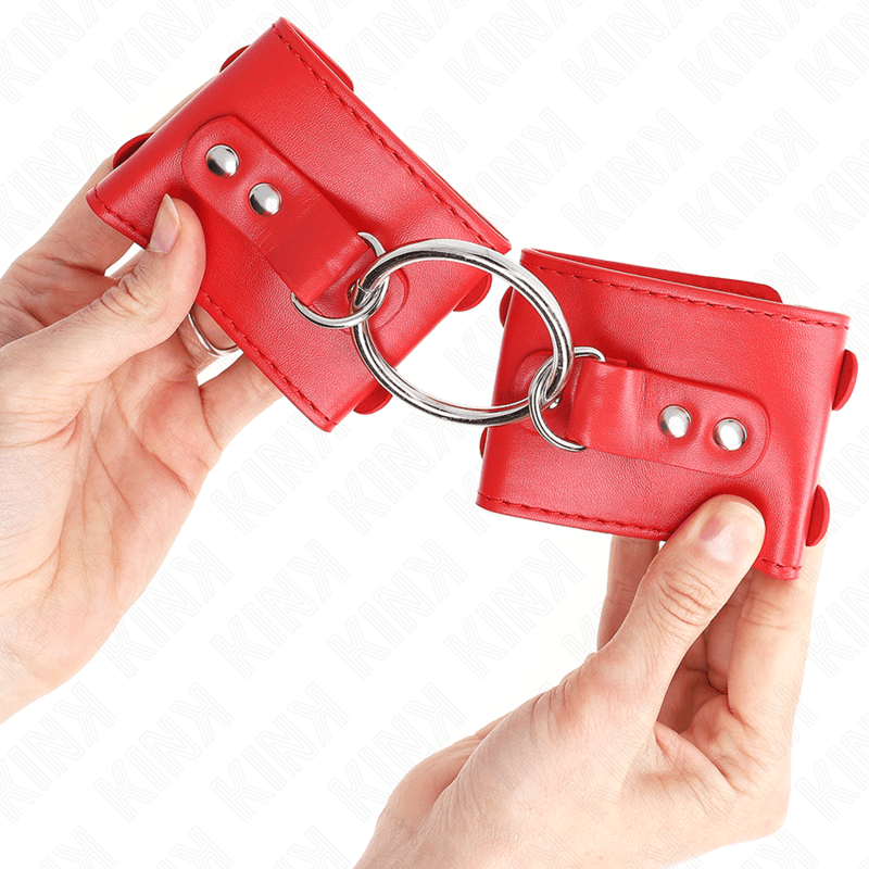 KINK - FIXED WRIST RESTRAINTS WITH RING AND STUDS ADJUSTABLE RED 17 - 22 CM X 6.5 CM - Kink&Play