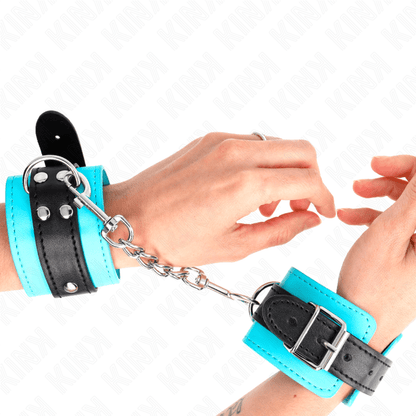 KINK - HOOK WRIST RESTRAINTS BLUE FUR LINED ADJUSTABLE 20 - 28 CM X 5.5 CM - Kink&Play