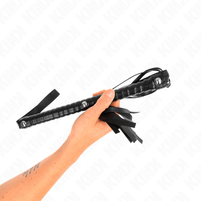 KINK - WHIP WITH BLACK TEXTURED HANDLE 48.5 CM - Kink&Play