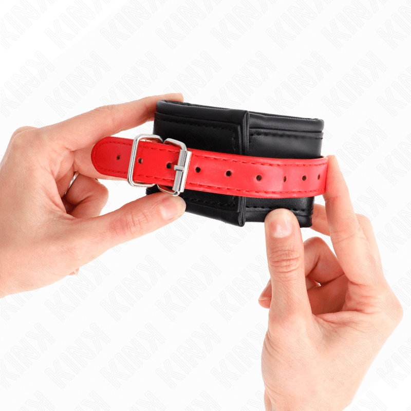 KINK - WRIST RESTRAINTS BLACK WITH RED BELT ADJUSTABLE 17 - 28 CM X 6 CM - Kink&Play