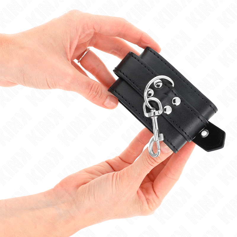 KINK - WRIST RESTRAINTS WITH STUDS 35 X 6 CM - Kink&Play