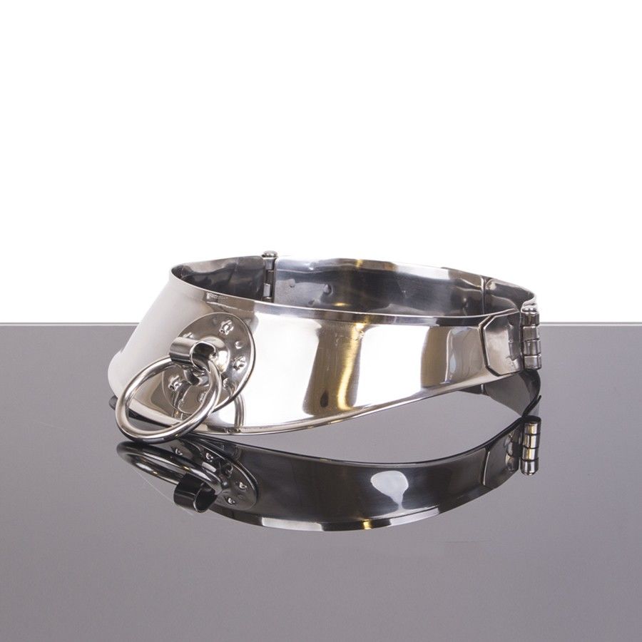 METAL HARD - RESTRAINT COLLAR WITH RING - Kink&Play