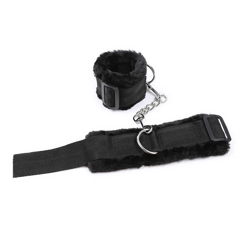 OHMAMA FETISH - FURRY LINED WRIST RESTRAINTS - Kink&Play